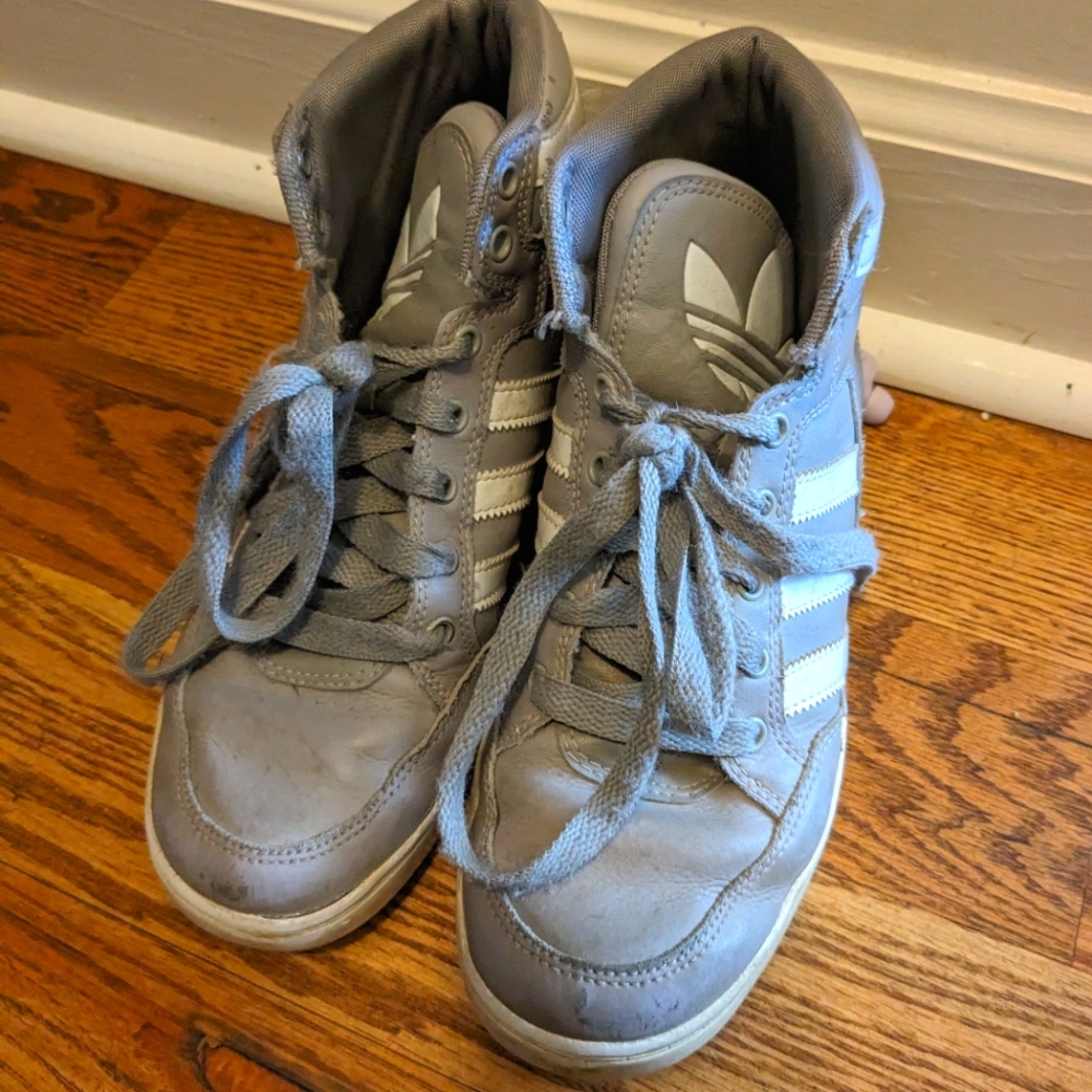 Kids shoes